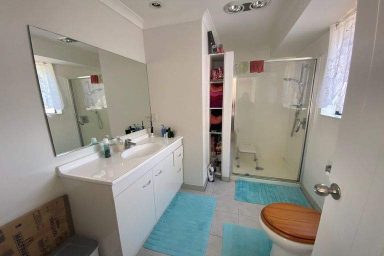 Photo of property in 48 Senator Drive, Manurewa, Auckland, 2105