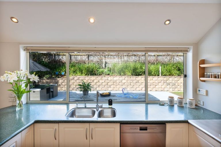 Photo of property in 3 Semillon Avenue, Henderson, Auckland, 0612