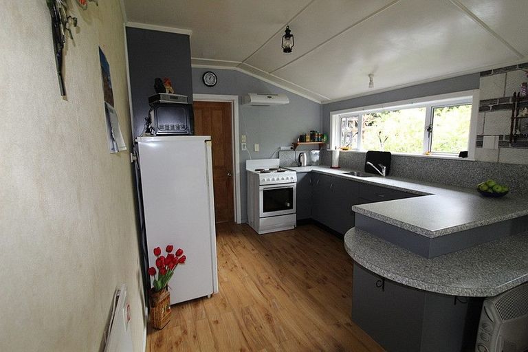 Photo of property in 10 Tarbetness Street, Herbert, Oamaru, 9495