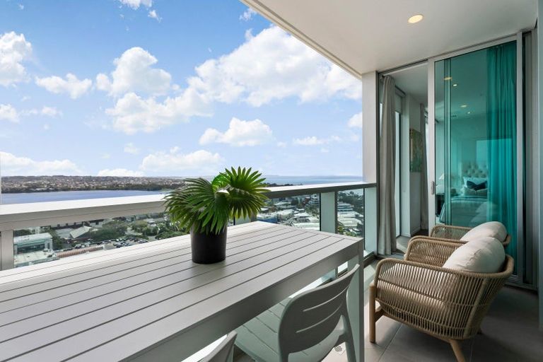 Photo of property in Sentinel Apartments, 1904/3 Northcroft Street, Takapuna, Auckland, 0622