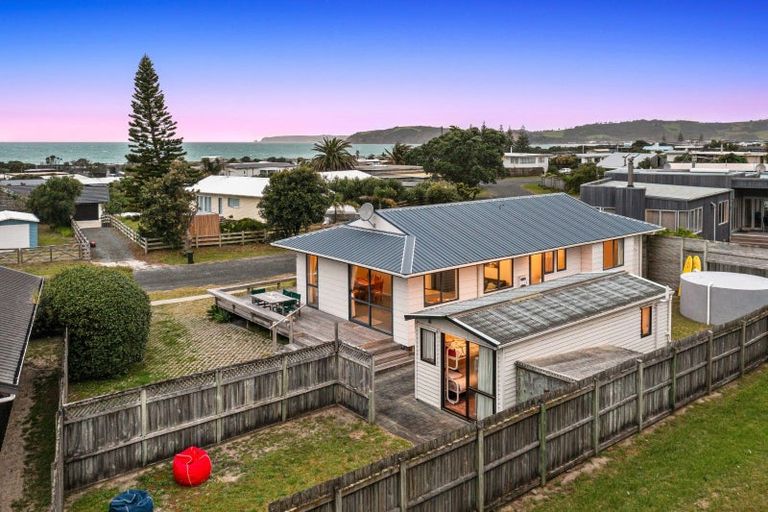 Photo of property in 11 Kitty Frazer Lane, Omaha, 0986