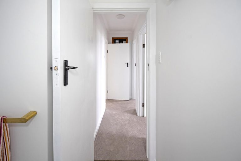 Photo of property in 16a Clyde Street, Oamaru North, Oamaru, 9400