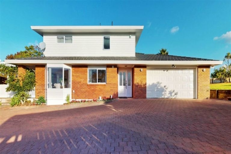 Photo of property in 78 Lagoon Way, West Harbour, Auckland, 0618