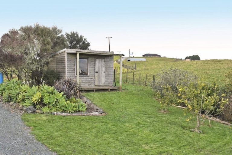 Photo of property in 301 Ranganui Road, Kaiwaka, 0573