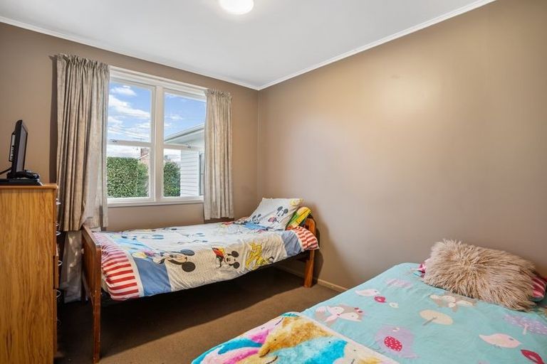 Photo of property in 17 Albion Place, Papakura, 2110