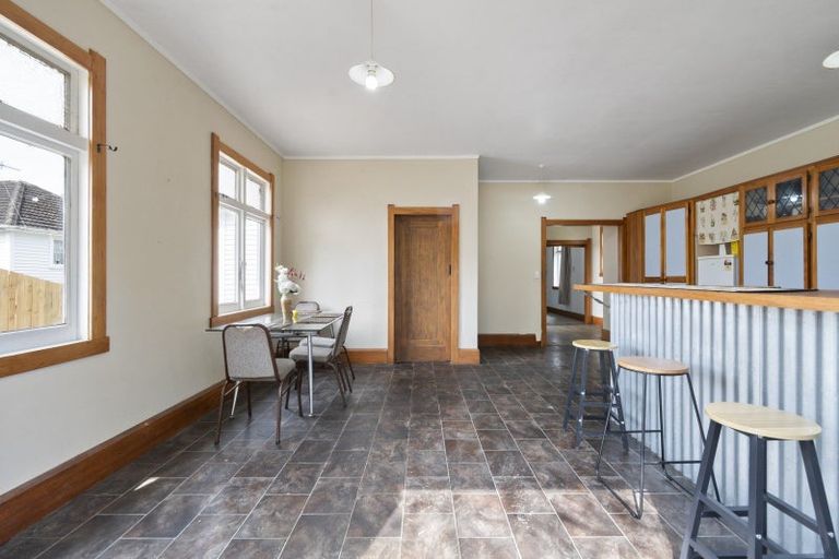 Photo of property in 32 High Street, Bulls, 4818