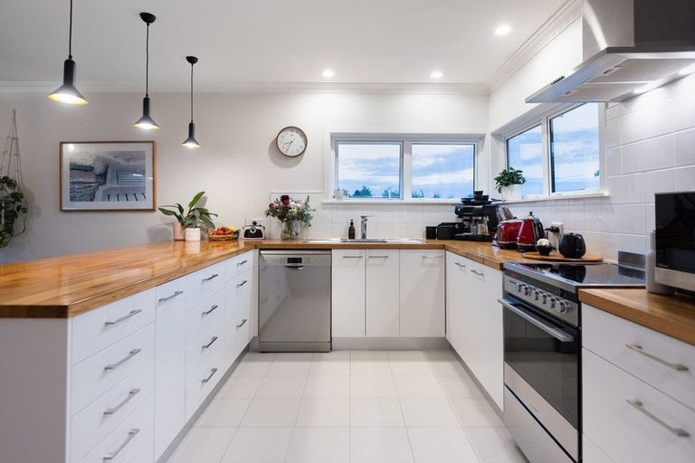 Photo of property in 206 Grange Road, Otumoetai, Tauranga, 3110