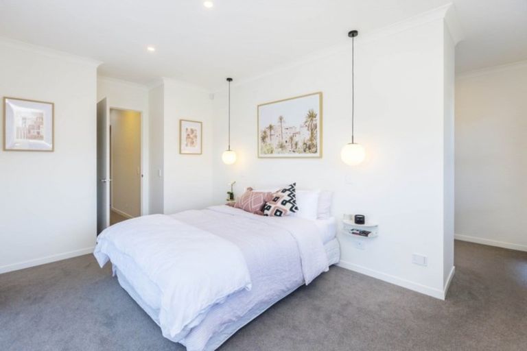 Photo of property in 7 Hopkirk Avenue, Wallaceville, Upper Hutt, 5018