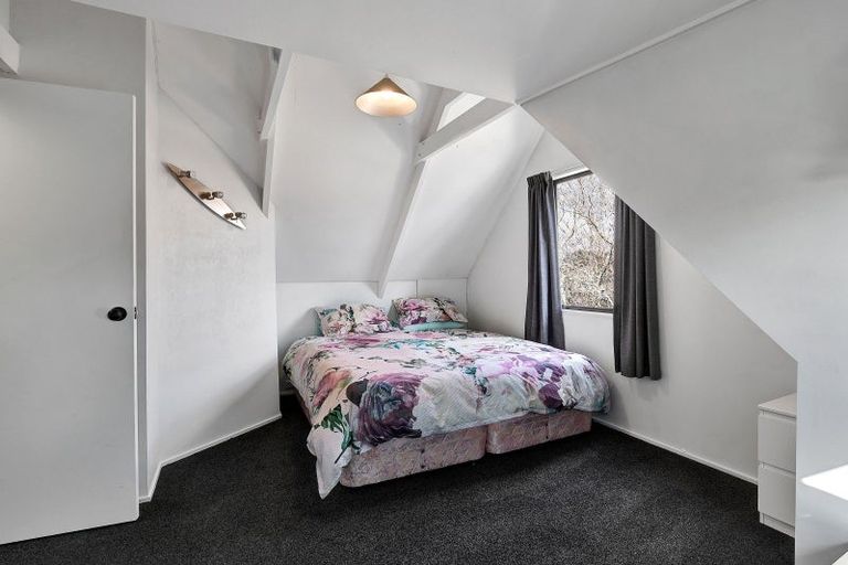 Photo of property in 92 Heta Road, Highlands Park, New Plymouth, 4312