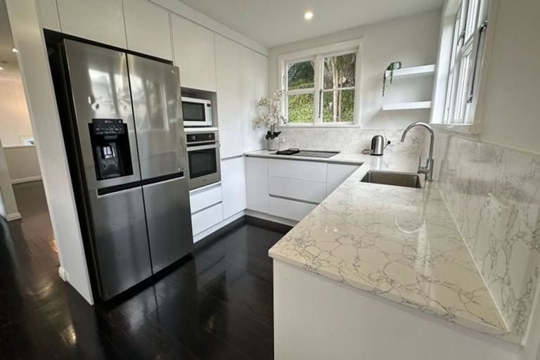 Photo of property in 52 Reihana Street, Orakei, Auckland, 1071