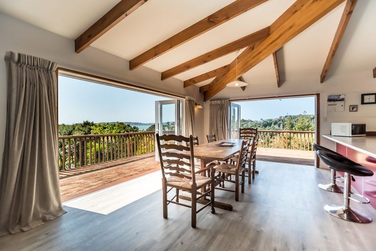 Photo of property in 92 School Road, Paihia, 0200