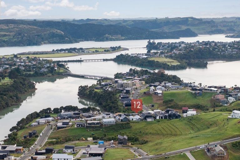 Photo of property in 12 Maataitai Road, Raglan, 3225