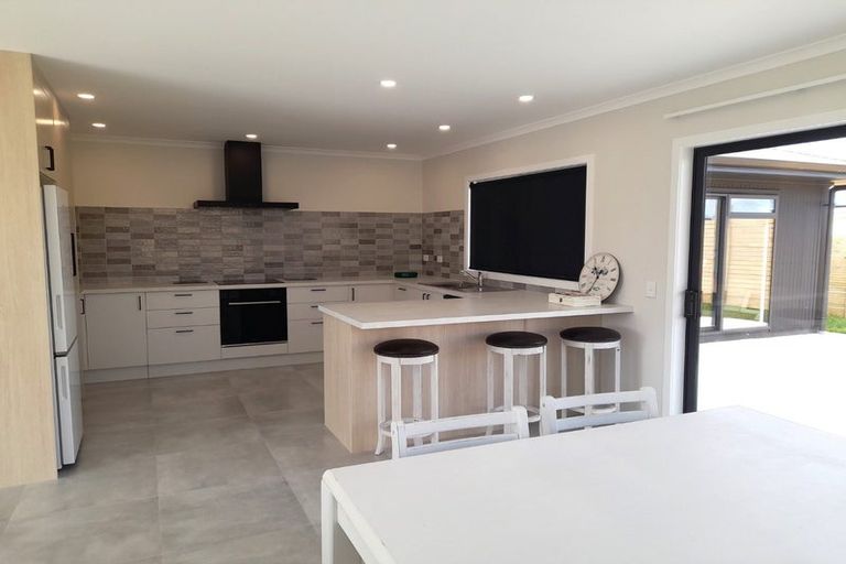 Photo of property in 10 Uku Way, Wharewaka, Taupo, 3330