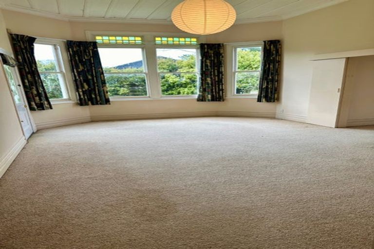 Photo of property in 120 Eskdale Road, Birkdale, Auckland, 0626