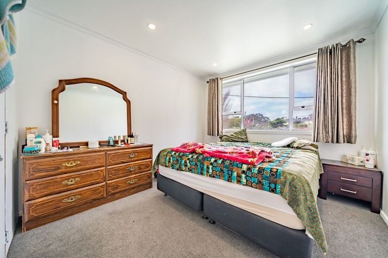 Photo of property in 12 Mexted Crescent, Ranui, Porirua, 5024