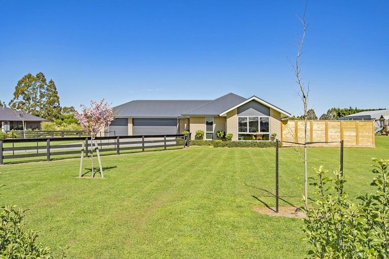 Photo of property in 25 Landsborough Drive, Darfield, 7571