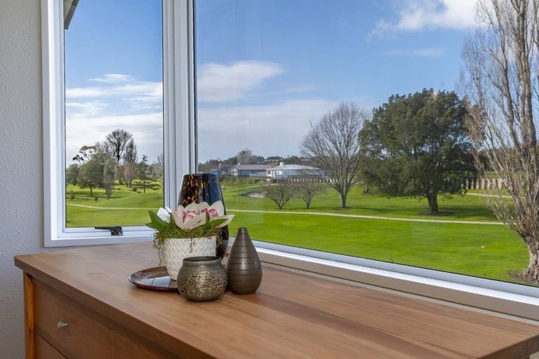 Photo of property in 56 Links View Drive, Omokoroa, 3114