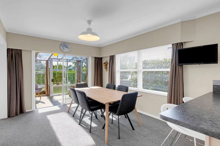 Photo of property in 4 Marnane Terrace, St Andrews, Hamilton, 3200