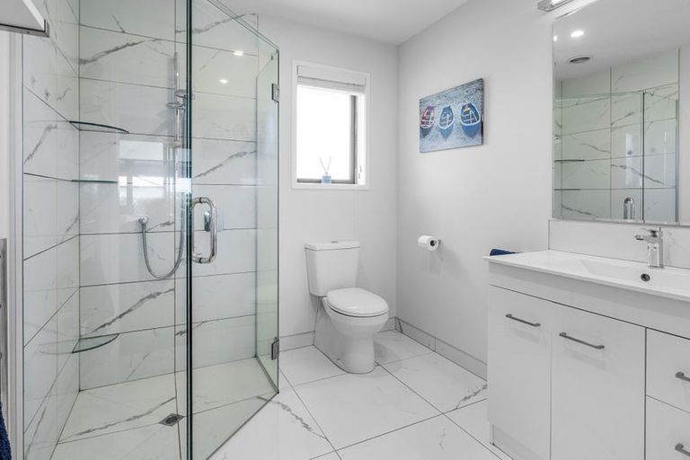 Photo of property in 9 Ruapai Drive, Levin, 5571