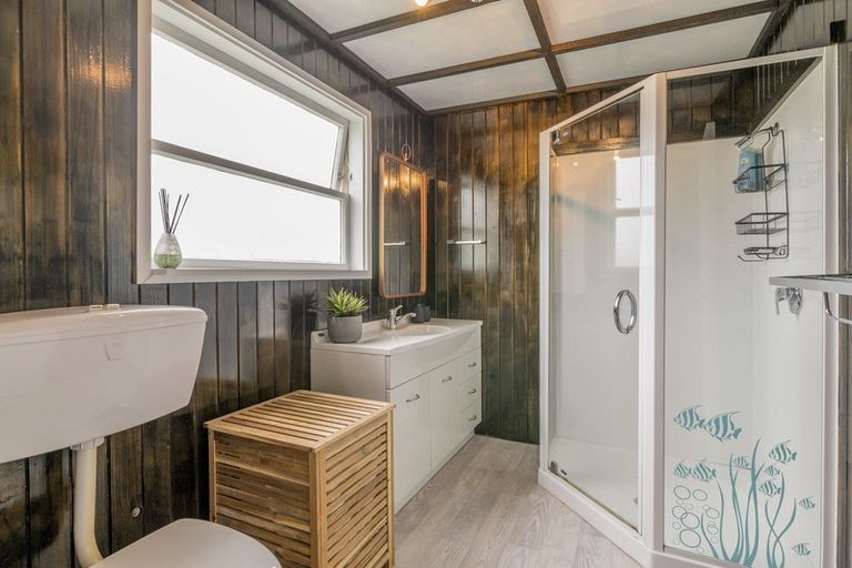 Photo of property in 39 Sussex Street, Levin, 5510