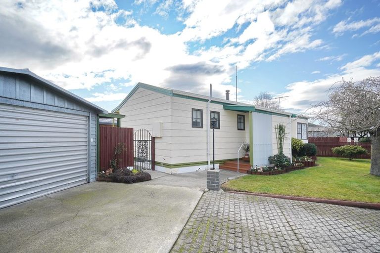 Photo of property in 44c Woodend Road, Woodend, 7610