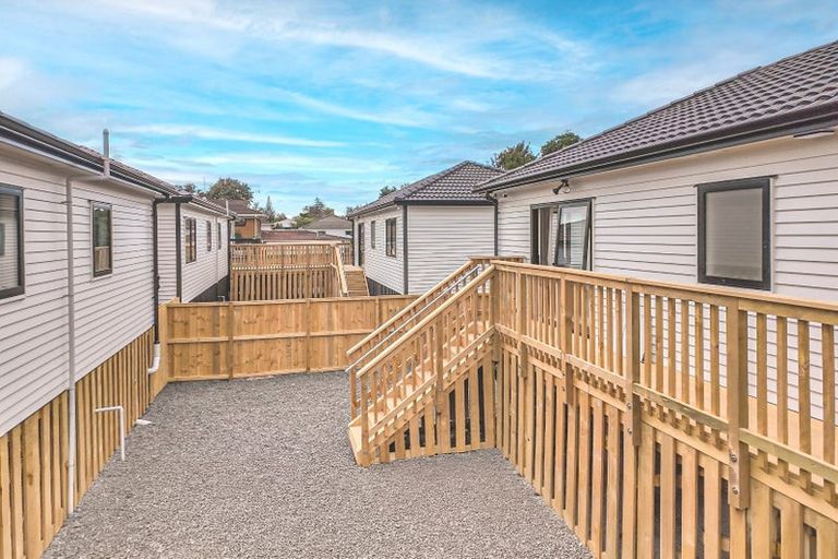 Photo of property in 17 Lane Road, Weymouth, Auckland, 2103