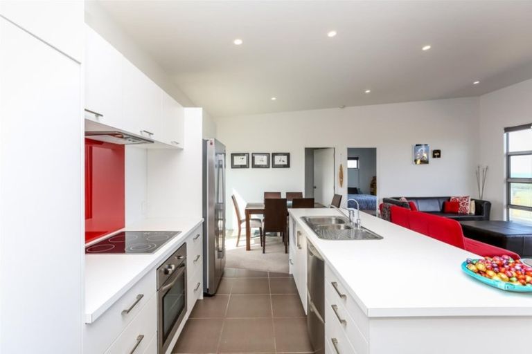 Photo of property in 50 Anglers Avenue, Warea, New Plymouth, 4381