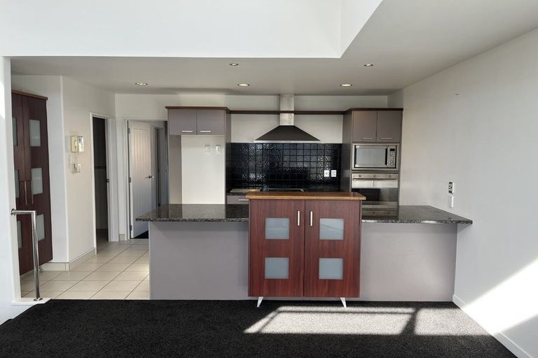 Photo of property in 5/29 Third Avenue, Tauranga, 3110