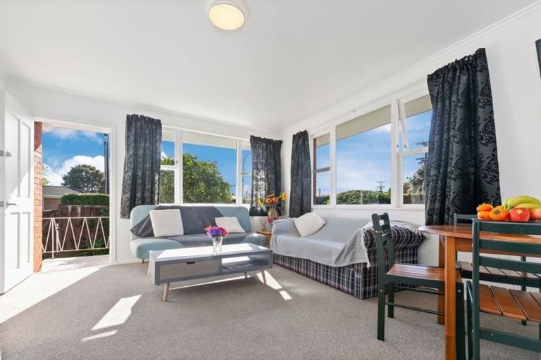 Photo of property in 1/84 Nile Road, Milford, Auckland, 0620