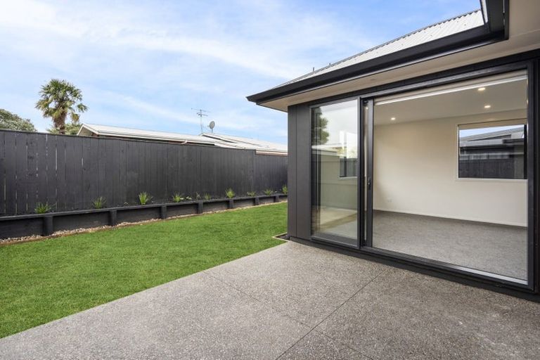 Photo of property in 2/23 Challinor Street, Pukete, Hamilton, 3200