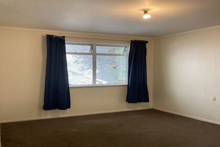 Photo of property in 1 Maarama Crescent, Aro Valley, Wellington, 6021