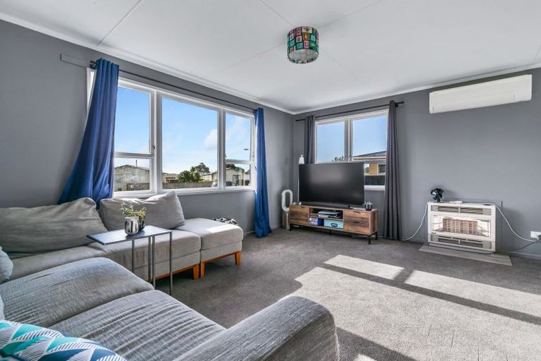 Photo of property in 7 Ryder Crescent, Levin, 5510