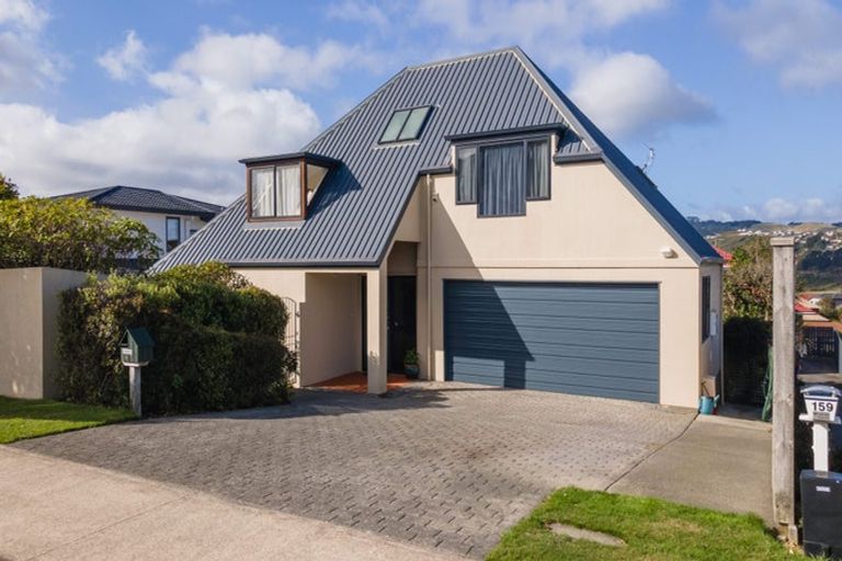 Photo of property in 157 Westchester Drive, Churton Park, Wellington, 6037