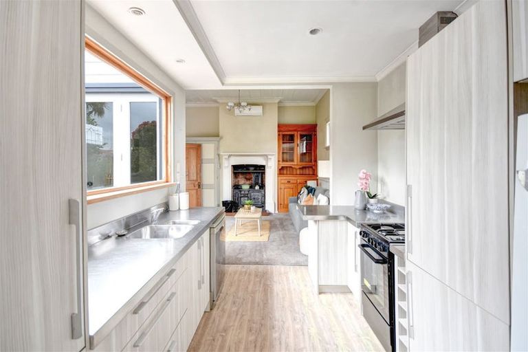 Photo of property in 22 De Carle Street, Saint Kilda, Dunedin, 9012