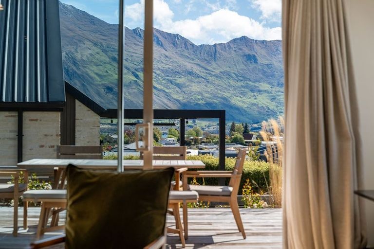 Photo of property in 38b Farrant Drive, Wanaka, 9305