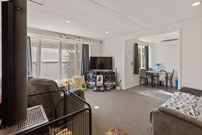 Photo of property in 90 Harper Street, Gonville, Whanganui, 4501