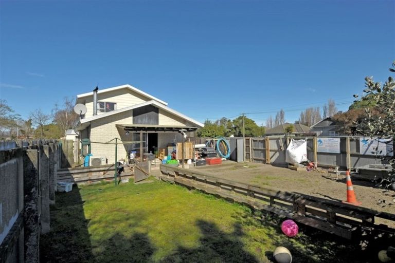 Photo of property in 313 Keyes Road, New Brighton, Christchurch, 8083