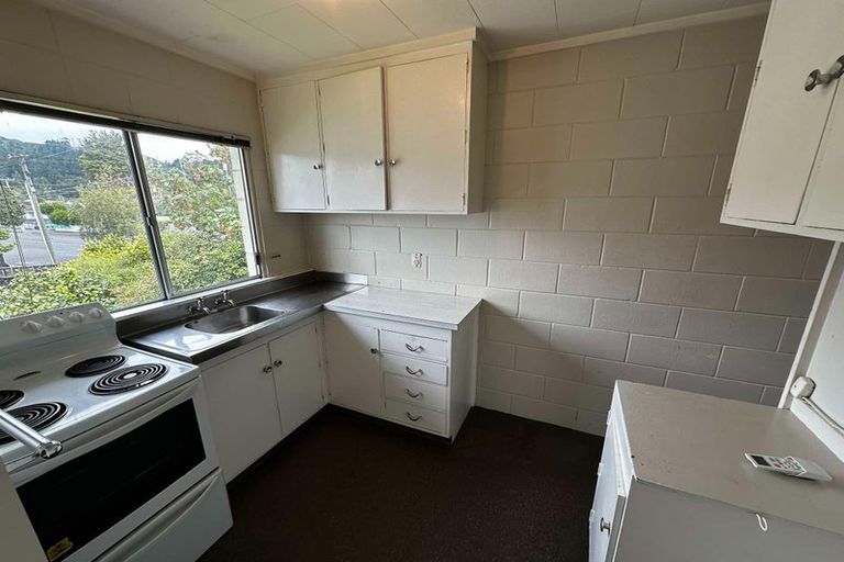 Photo of property in 4/12 Wood Street, Wallaceville, Upper Hutt, 5018