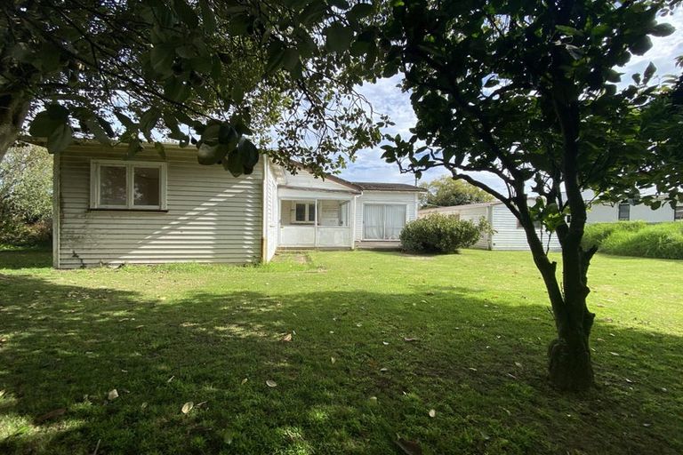Photo of property in 6 Strange Street, Waitara, 4320