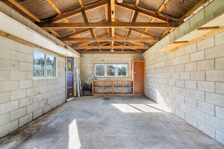 Photo of property in 2 Warwick Street, Balaclava, Dunedin, 9011