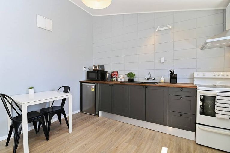 Photo of property in 4/8 Elizabeth Street, Victoria, Rotorua, 3010