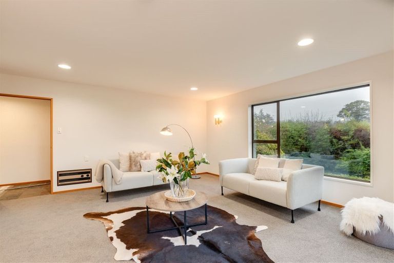 Photo of property in 6 Westgrove Avenue, Avonhead, Christchurch, 8042