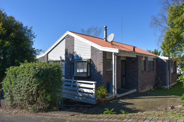 Photo of property in 24 Hamblyn Crescent, Nawton, Hamilton, 3200