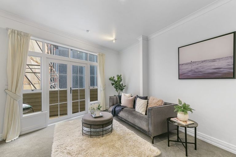 Photo of property in 52 Pipitea Street, Thorndon, Wellington, 6011