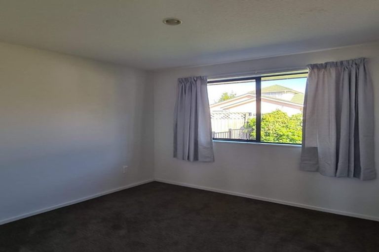 Photo of property in 1/17 Marshland Road, Shirley, Christchurch, 8061
