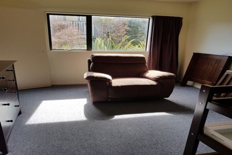 Photo of property in 30 Morere Street, Titahi Bay, Porirua, 5022