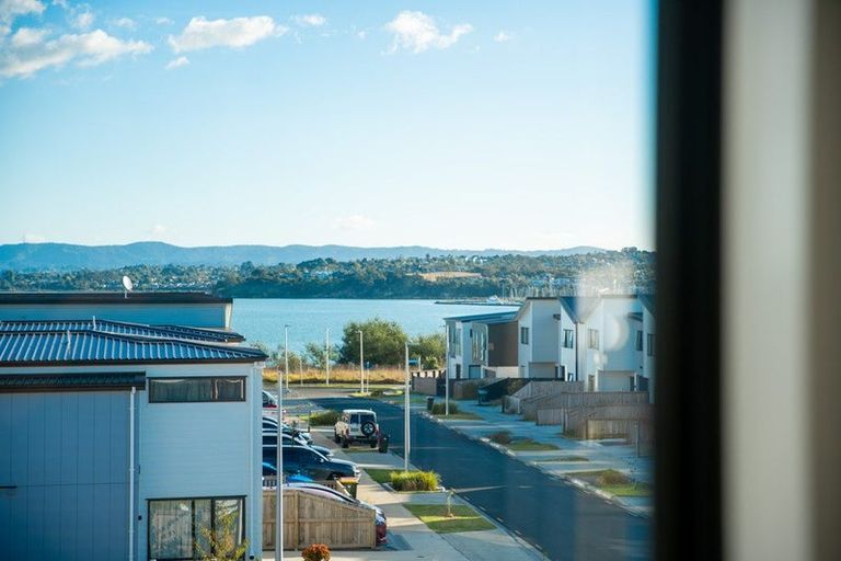 Photo of property in 8/10 Scott Road, Hobsonville, Auckland, 0616