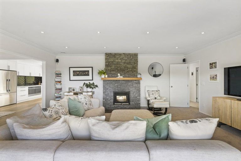 Photo of property in 85 Whitford-maraetai Road, Whitford, Howick, 2571