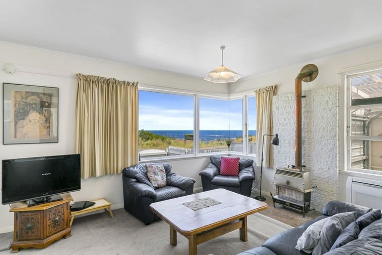 Photo of property in 156 Owhiro Bay Parade, Owhiro Bay, Wellington, 6023