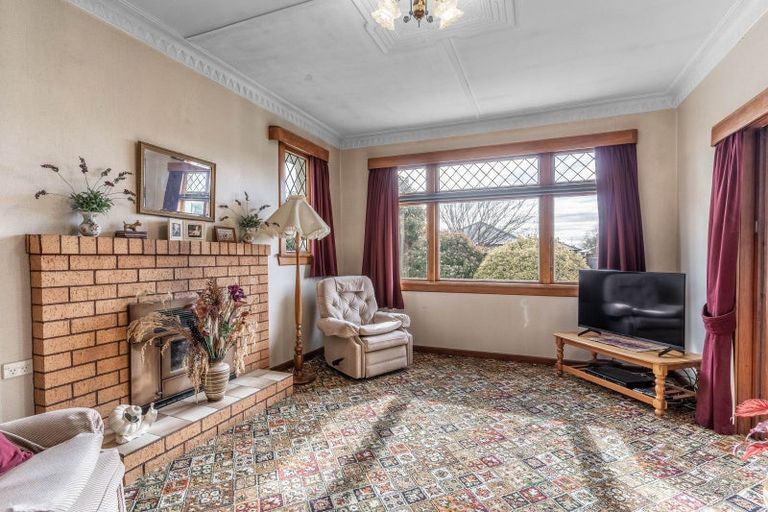 Photo of property in 21 Home Street, Winton, 9720